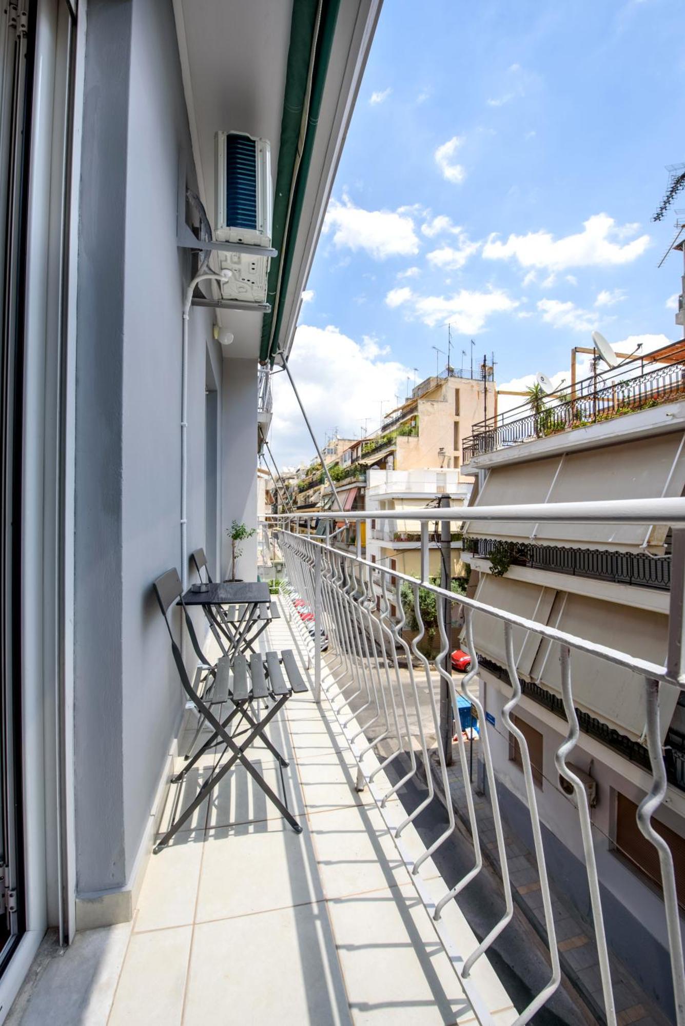 Spacious And Modern One Bedroom Apartment Atena Exterior foto