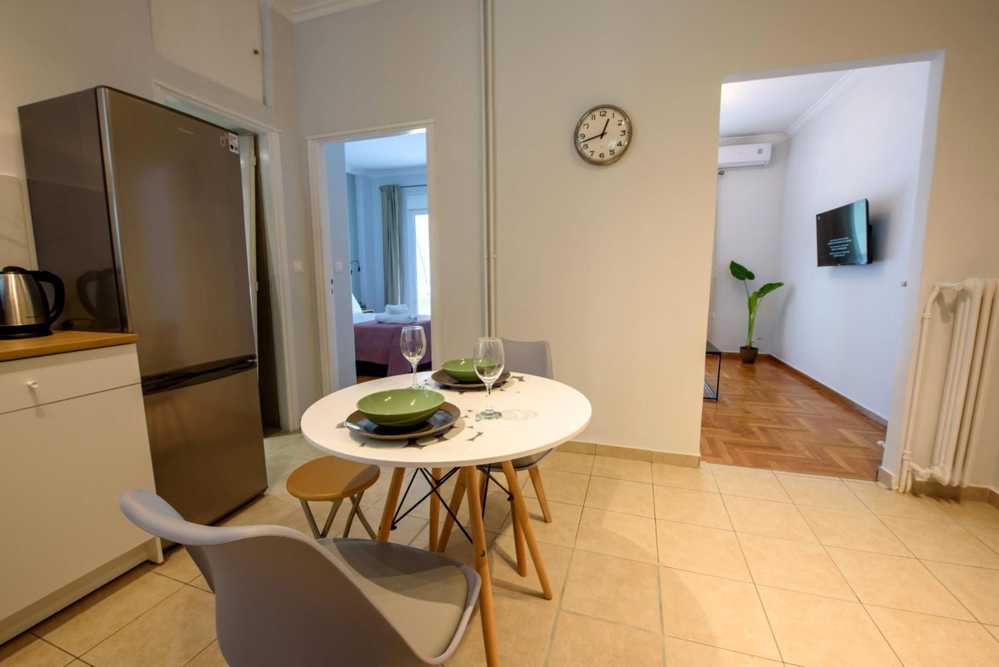Spacious And Modern One Bedroom Apartment Atena Exterior foto