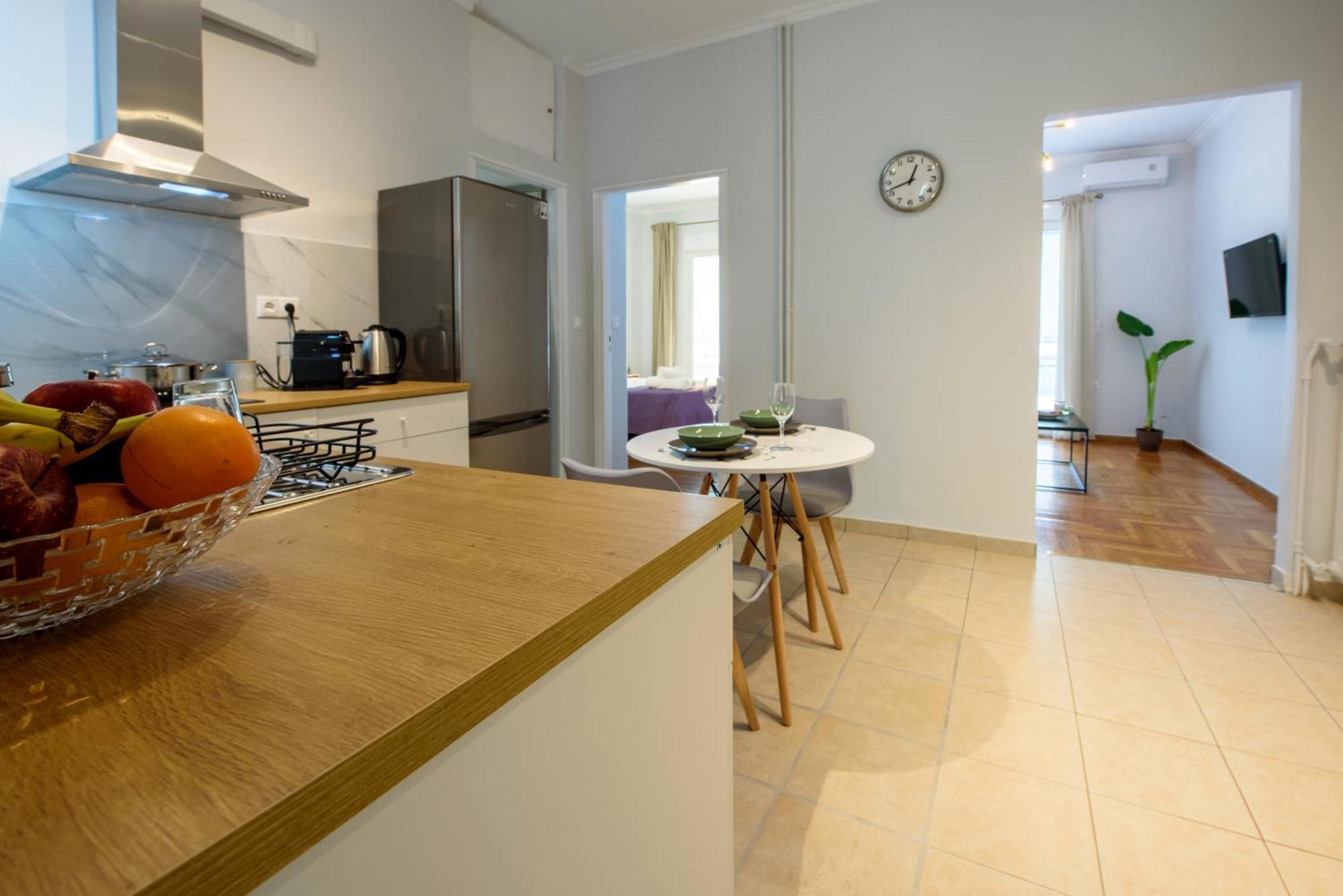 Spacious And Modern One Bedroom Apartment Atena Exterior foto